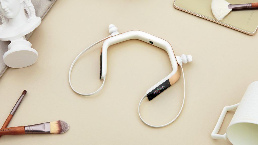 smart wireless headphones 